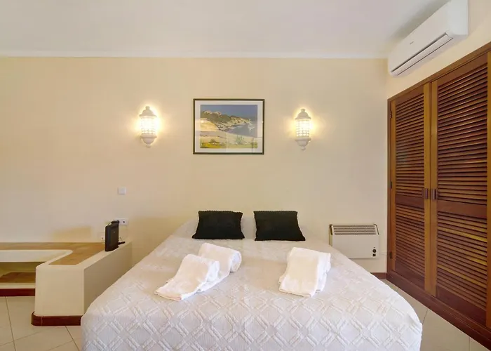 Belavista House